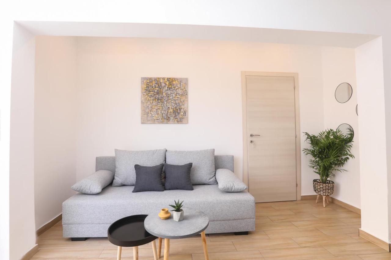 Lilac House Apartment *